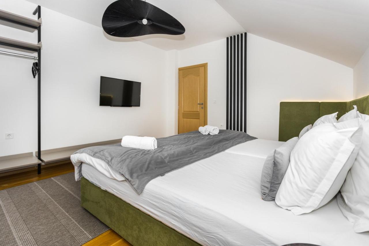 Art Of Living Luxury Suite Three Szarajevó Kültér fotó