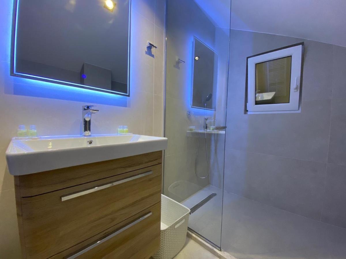 Art Of Living Luxury Suite Three Szarajevó Kültér fotó